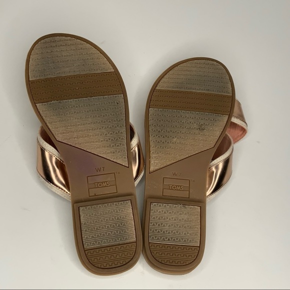 Toms Women's Rose Gold and Tan Sandals - Picture 7 of 9
